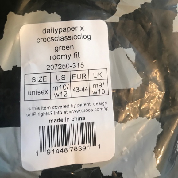 Crocs Classic Clog Daily Paper Special Edition!!! - Picture 3 of 4